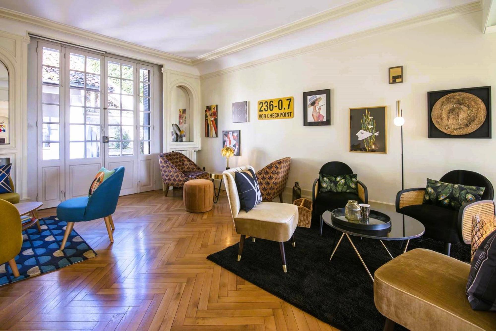 ก็อง ลา วีล ดอร์ Bed & Breakfast อาฌ็อง ภายนอก รูปภาพ