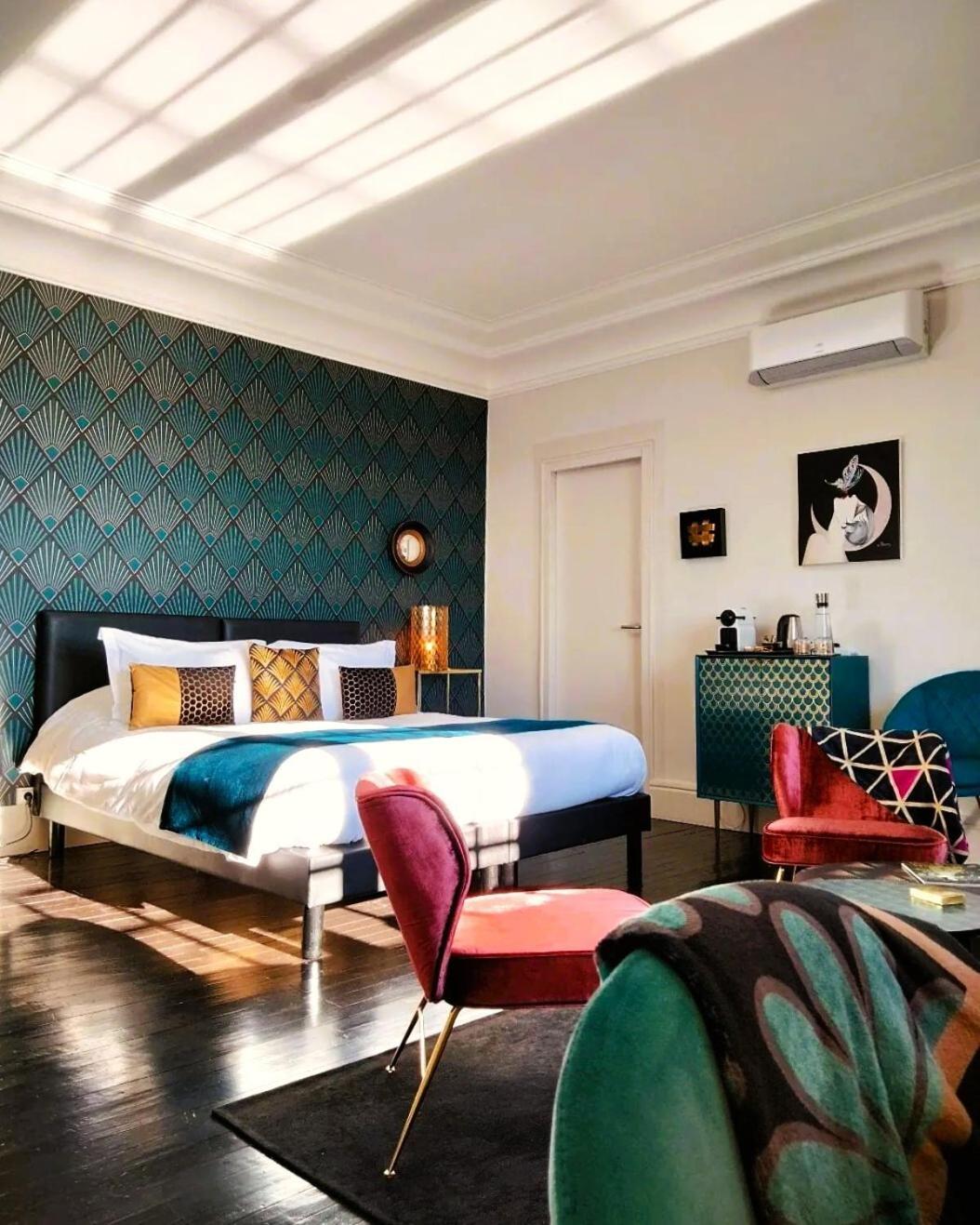 ก็อง ลา วีล ดอร์ Bed & Breakfast อาฌ็อง ภายนอก รูปภาพ