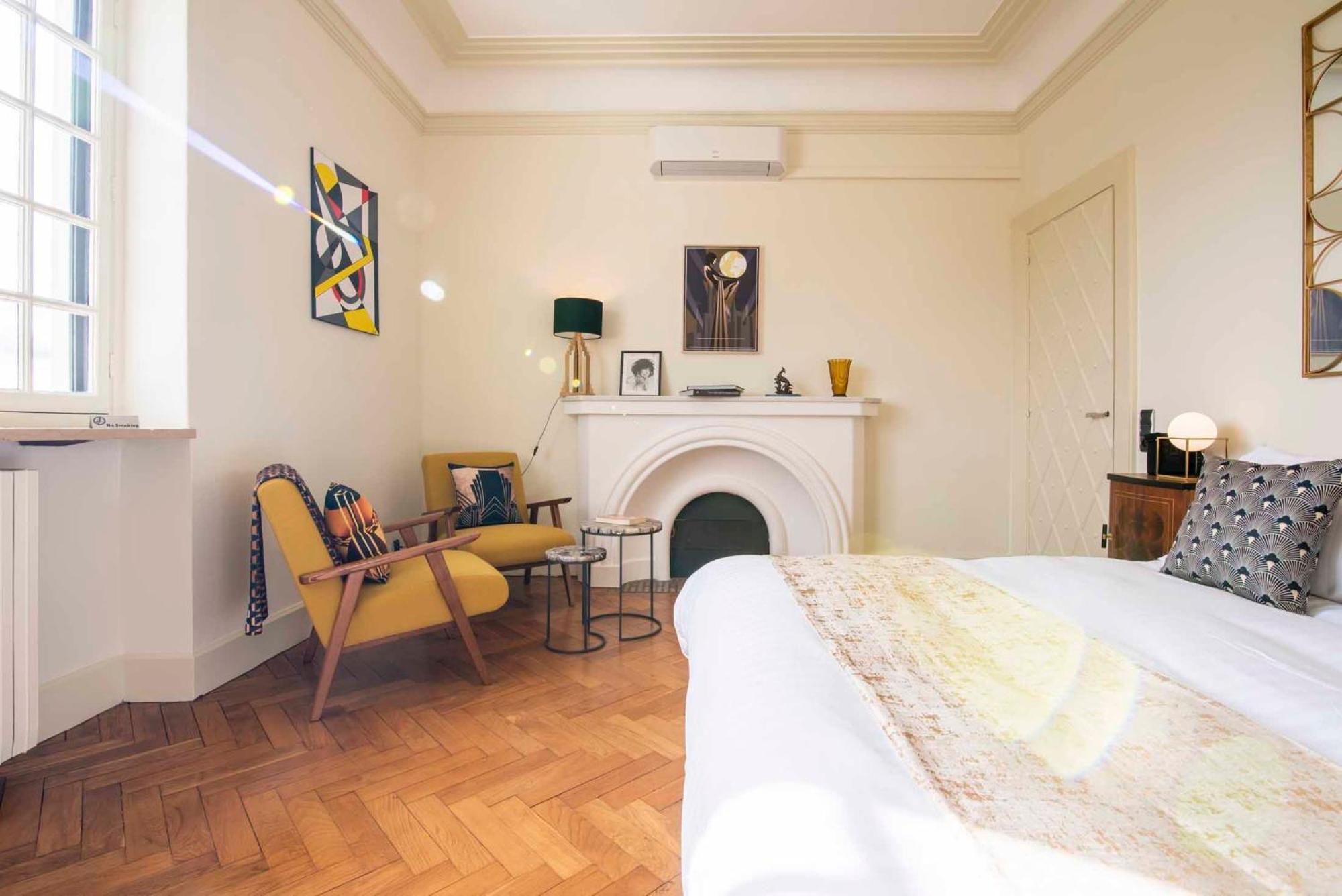 ก็อง ลา วีล ดอร์ Bed & Breakfast อาฌ็อง ห้อง รูปภาพ