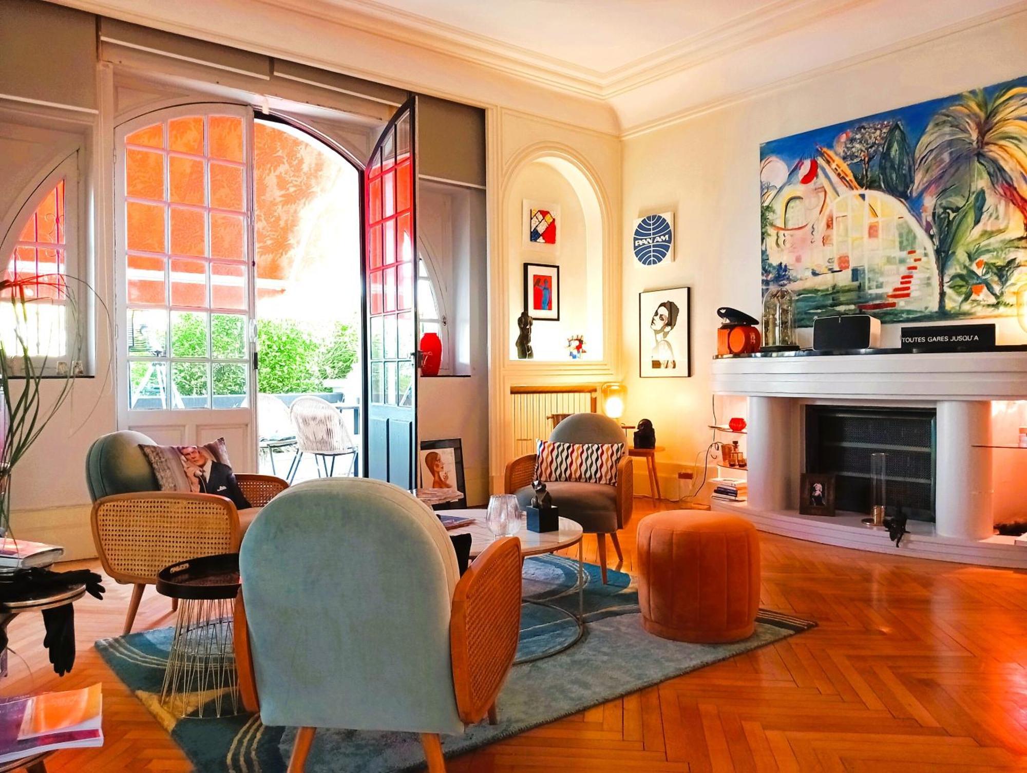 ก็อง ลา วีล ดอร์ Bed & Breakfast อาฌ็อง ภายนอก รูปภาพ