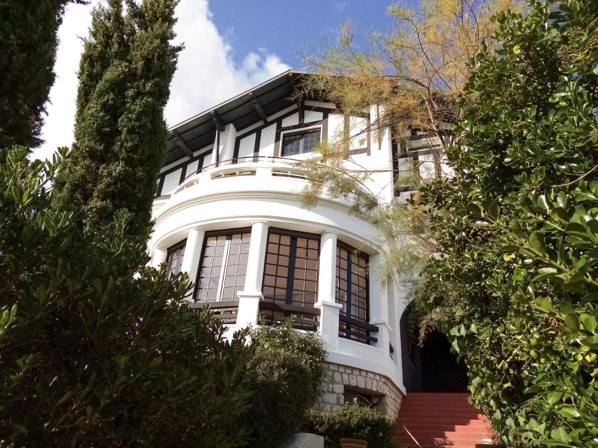 ก็อง ลา วีล ดอร์ Bed & Breakfast อาฌ็อง ภายนอก รูปภาพ